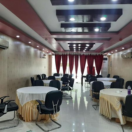 Hotel Platinum Plaza Rohtak Eksteriør billede