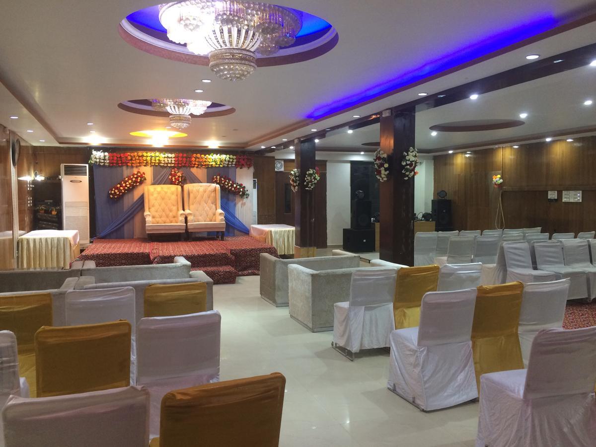 Hotel Platinum Plaza Rohtak Eksteriør billede