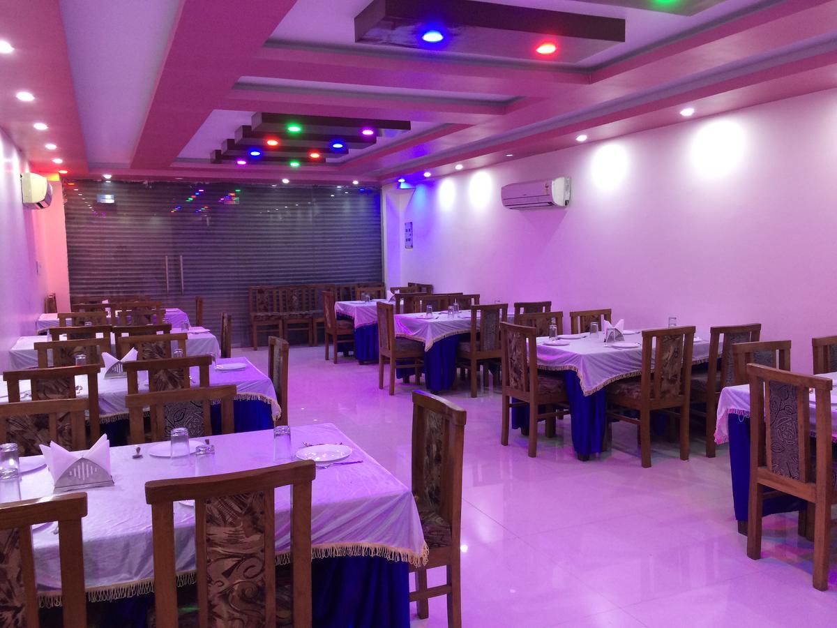 Hotel Platinum Plaza Rohtak Eksteriør billede